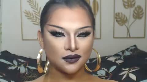 Queen Ruby online show from August 10, 12:12 am