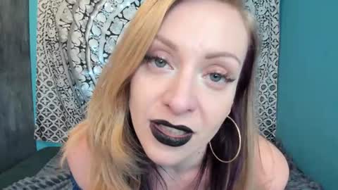 YourVenus00 -Follow my OF online show from August 9, 5:36 pm