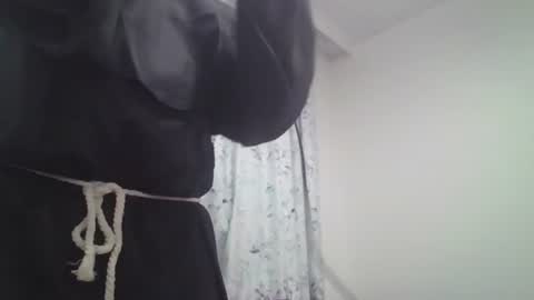 yourwhitesissy online show from August 9, 7:37 pm