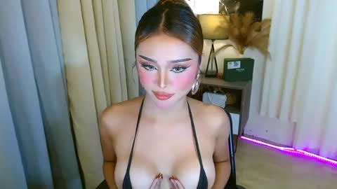 ysabellefox online show from August 5, 10:46 am