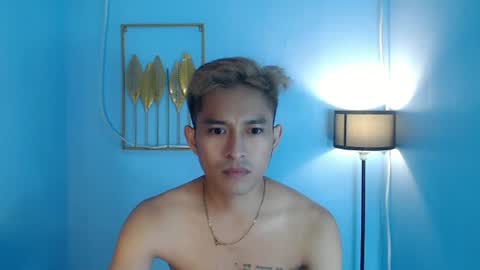 ytleo online show from August 10, 8:43 pm