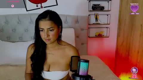 YUES online show from August 4, 3:25 am