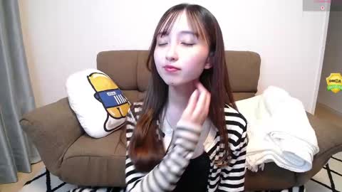 yui_x online show from May 28, 10:40 am
