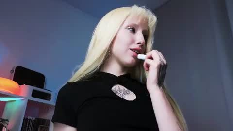 Misa online show from August 6, 3:55 pm
