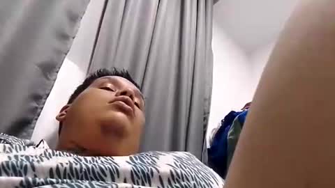 yul and val couple online show from May 26, 4:35 am