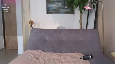 yuliethpetite online show from August 12, 3:36 pm