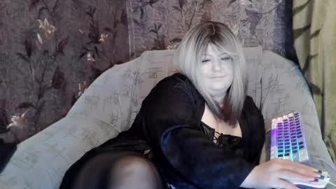 yuliiared online show from July 10, 7:41 pm