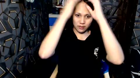 yumi online show from August 1, 1:11 am