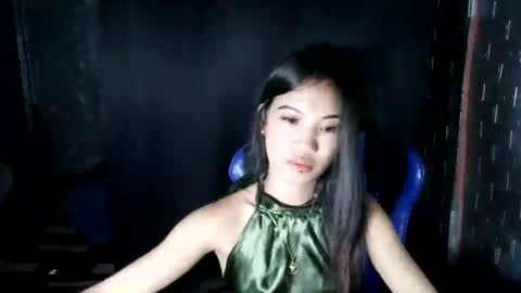 yummy_liciousx online show from August 12, 3:47 pm