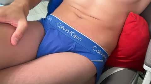 Alex see about me below online show from August 4, 3:31 pm