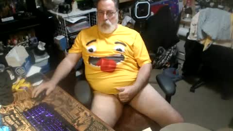 yummyflguy online show from June 29, 5:59 pm