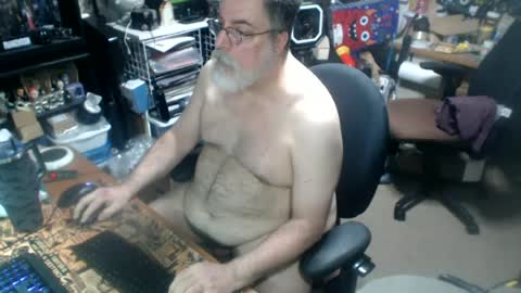 yummyflguy online show from July 1, 8:10 pm
