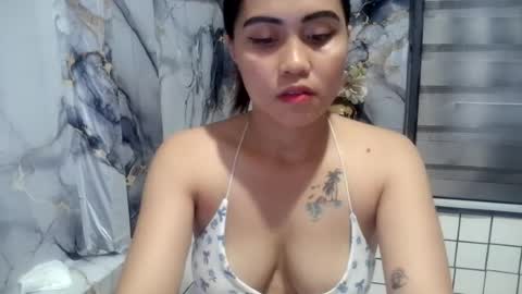 yummyjane19 online show from August 1, 5:02 am
