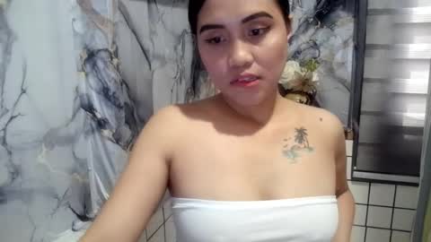 yummyjane19 online show from August 5, 1:14 am
