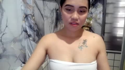 yummyjane19 online show from August 5, 2:20 am