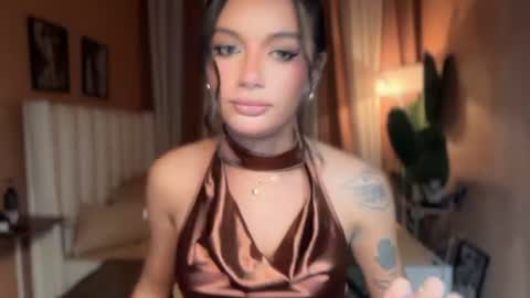 yummyrenalyn online show from July 14, 9:15 pm