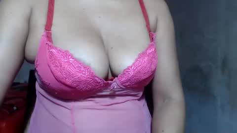 yummyyyumy online show from May 22, 1:57 pm