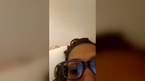 yumnum33 online show from June 28, 12:46 am