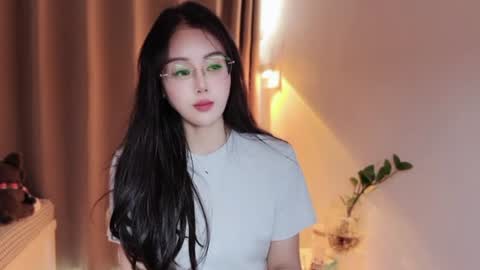 YunEr online show from August 6, 5:50 am