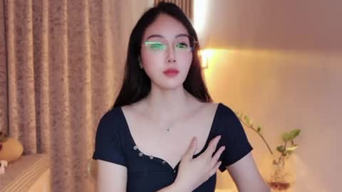 YunEr online show from August 9, 1:56 pm