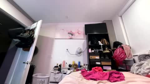 BbyTSSLut online show from June 5, 6:07 am