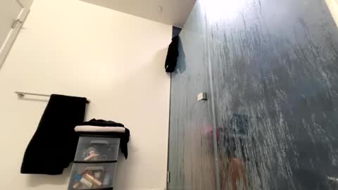 BbyTSSLut online show from June 6, 5:52 pm