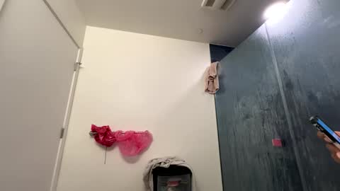 BbyTSSLut online show from June 10, 9:43 pm