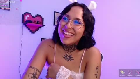 Angelly online show from July 29, 8:32 am