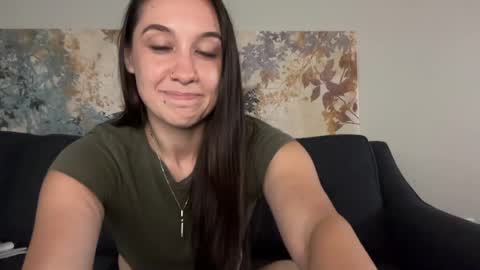 yurdreams_22 online show from July 29, 2:18 am