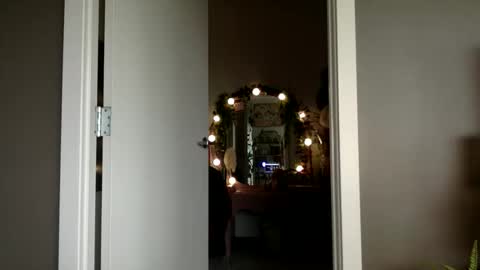 Yucky online show from April 22, 12:24 am