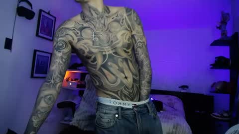   online show from July 30, 7:48 am