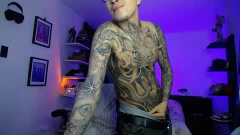   online show from August 3, 8:43 am