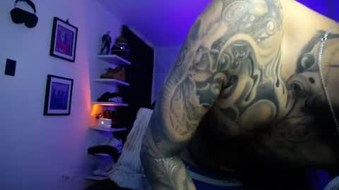   online show from August 4, 11:51 am