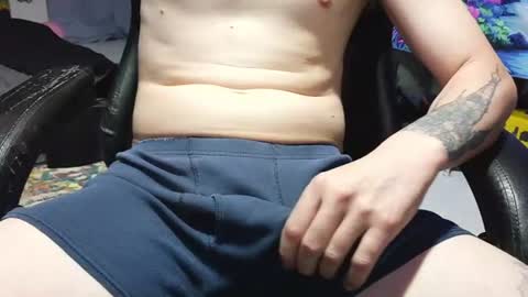 zach52590 online show from June 23, 5:03 pm