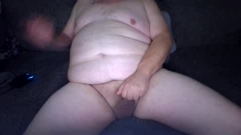 zach93_ online show from June 16, 1:53 pm