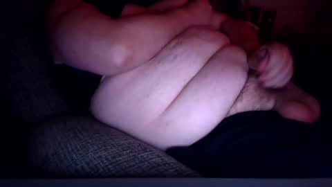zach93_ online show from August 1, 6:30 am