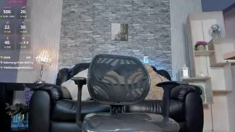 zack_joness10 online show from August 11, 9:55 am