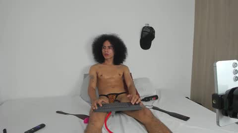zadders_yb online show from March 13, 7:15 am