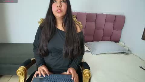 zaffira online show from August 12, 5:04 pm