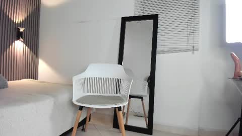 zafira online show from August 9, 10:16 am