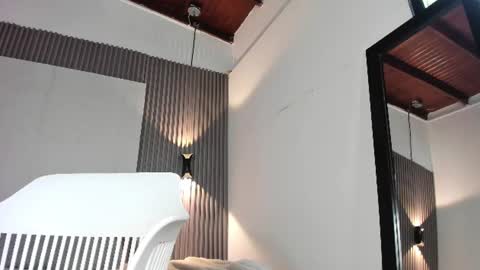zafira online show from August 9, 4:52 pm