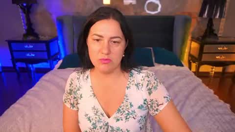 Zafiramoonn online show from July 25, 9:46 am
