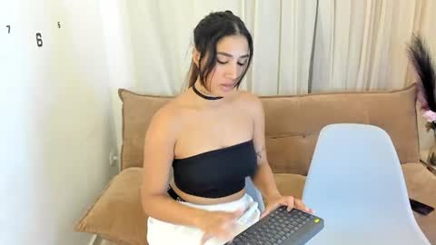 zafiro_lee online show from July 23, 4:26 am