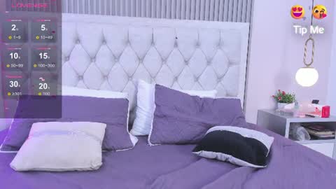 zafiro_rousse_ online show from August 11, 11:18 pm