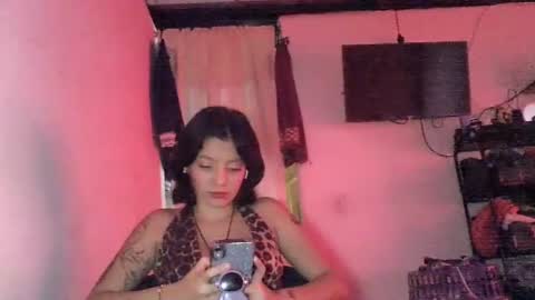 Zafiro online show from July 28, 1:50 pm