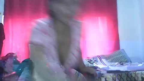 Zafiro online show from August 3, 4:25 pm