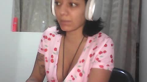 Zafiro online show from August 11, 3:36 pm