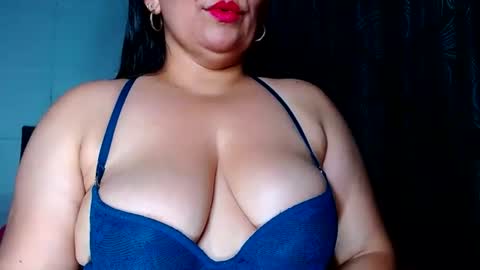 Zahi ... wants to play with everyone...yessss online show from August 15, 4:49 am