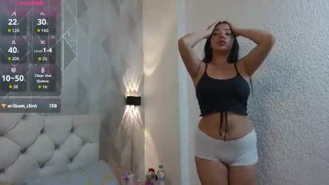 Zaira Bonny online show from August 8, 9:15 pm
