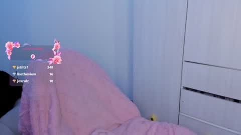 zakura_ania online show from August 6, 6:45 am
